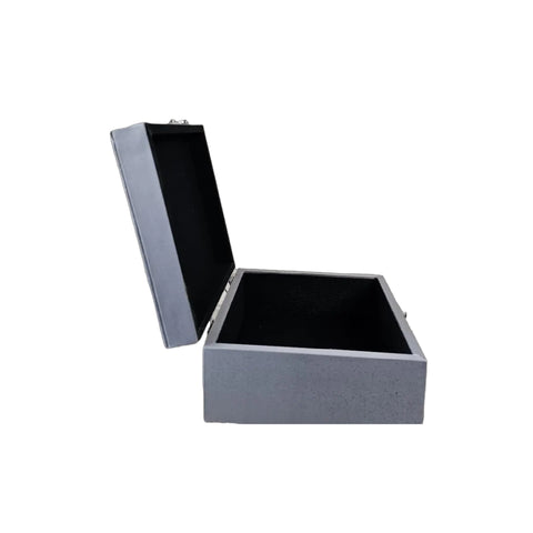 Mubarak Al Shaher Velvet Box – Gray Silver or Beige Gold