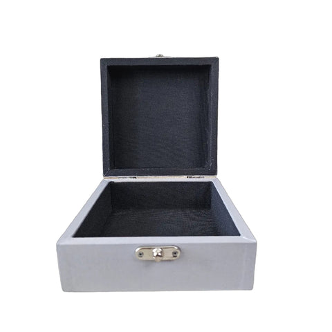 Mubarak Al Shaher Velvet Box – Gray Silver or Beige Gold