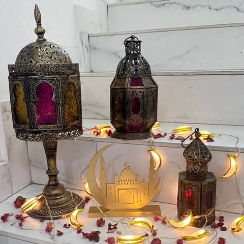 Antique Gold Lantern – Traditional Ramadan Lantern Décor
