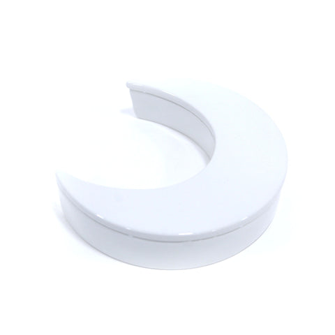 Plain porcelain moon-shaped box with minimalist design – versatile crescent lights décor for elegant settings.