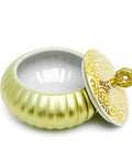 Porcelain bomboniere with hand-painted oriental patterned cover – refined Arabic décor for gifting and celebrations.