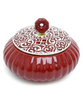 Porcelain bomboniere with hand-painted oriental patterned cover – refined Arabic décor for gifting and celebrations.