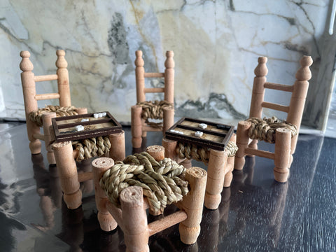 The Mini Hangout Seating